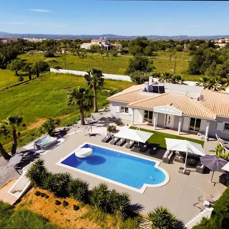 Monarca By Ici Villa