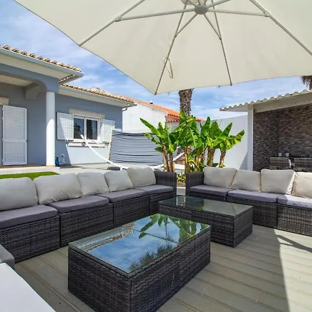 Monarca By Ici Villa *