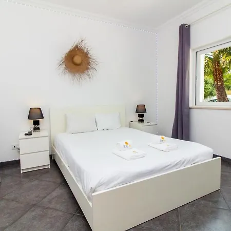 Monarca By Ici Villa Guia (Faro)